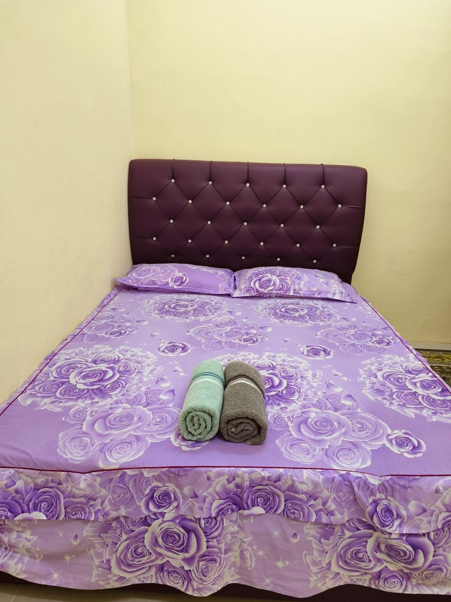 Wafiy Homestay Macang Екстер'єр фото